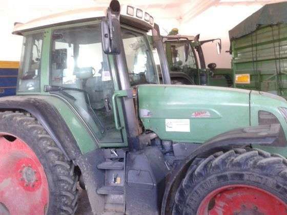 Prawy bok używanego ciągnika Fendt 716 Vario 