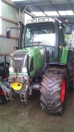 Garażowany używany ciągnik rolniczy Fendt 412 Vario 