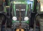 Przód ciągnika rolniczego używanego marki Fendt wersja 402 Vario 