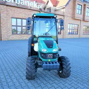 Kompaktowy traktor sadowniczy arbos 3050