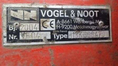 tabliczka znamionowa używany pług Vogel Noot 2004 rok produkcji 8 skibowy