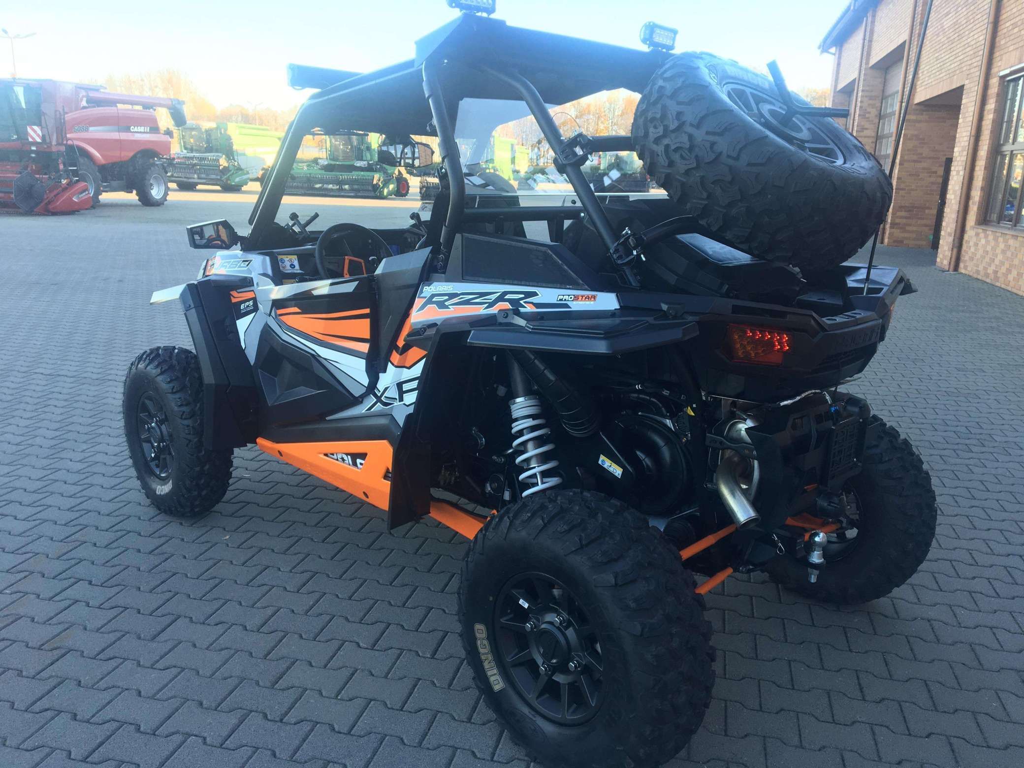 lewy tył Quada Polaris RZR XP Turbo EPS - Limited Edition koło zapasowe