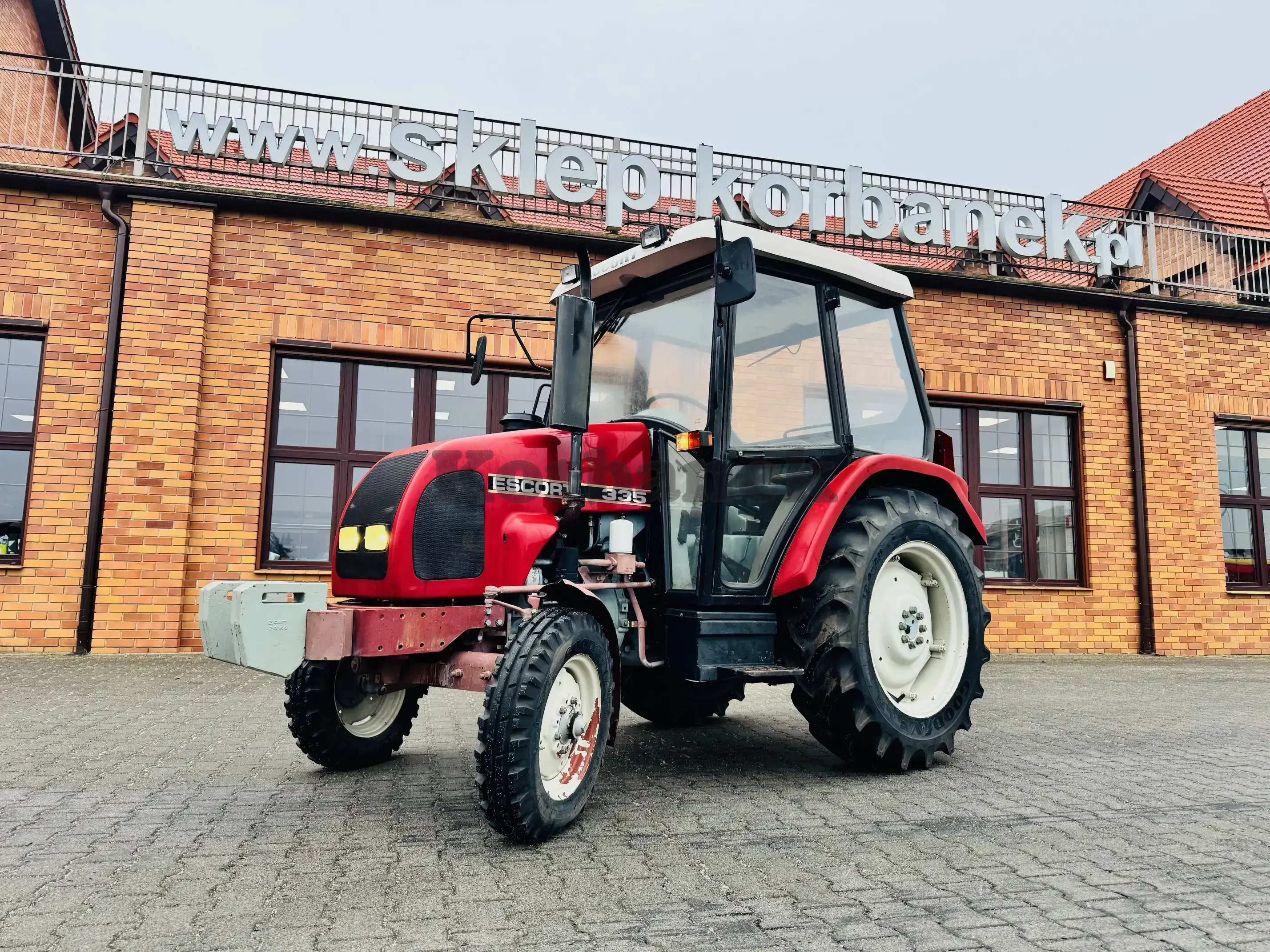 Ciągnik rolniczy Escort 335 Ursus C-330
