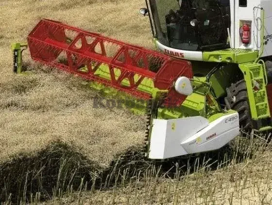 Przystawka do rzepaku Claas 4,5 m 2008 r. WYPRZEDAŻ - FABRYCZNIE NOWA Z FABRYCZNĄ GWARANCJĄ !!!