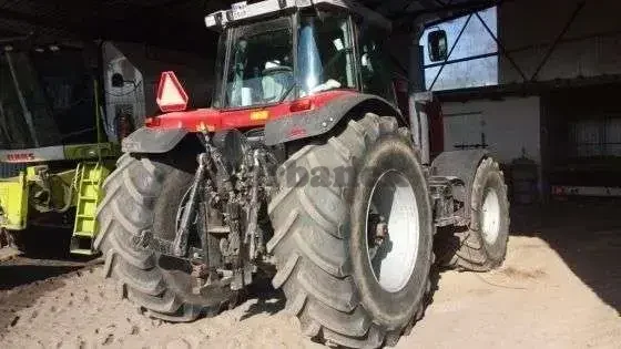 Ciągnik rolniczy Massey Ferguson 8280 XTra 2004 r
