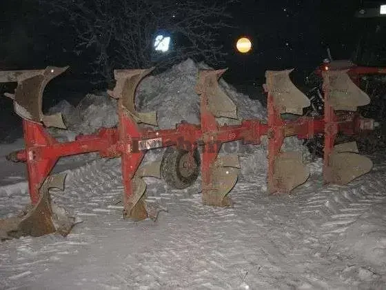 Pług obrotowy unia ibis 5 skibowy ( 4 + 1 )