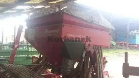 Siewnik Kverneland accord pneumatic da-s 4,5