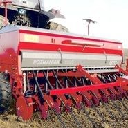 Mechaniczny siewnik Unia Poznaniak 420/3 szerokość 3 metry zawieszany
