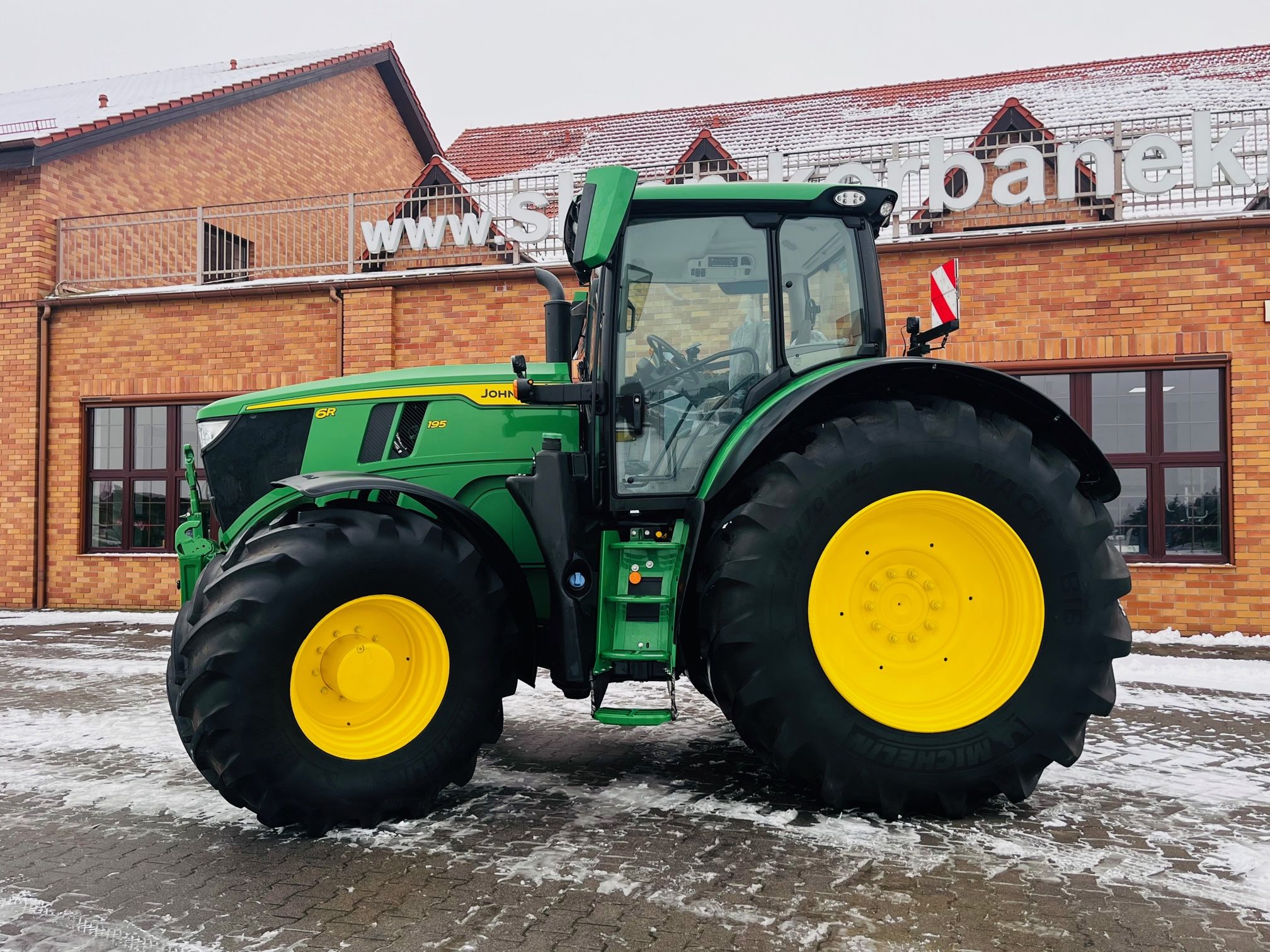 Ciągnik rolniczy John Deere 6R 195KM Ciągnik rolniczy John Deere 6R 195KM