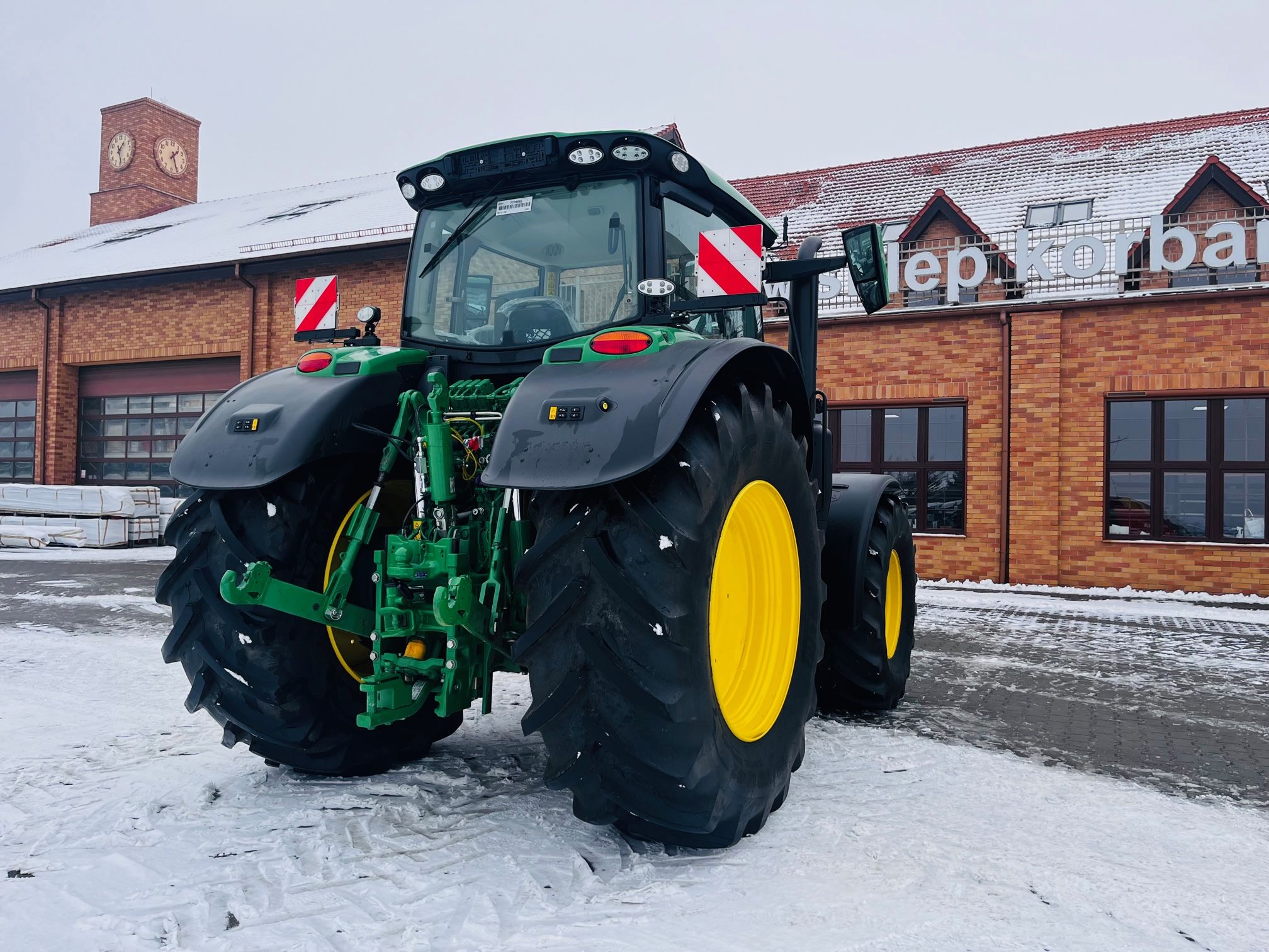Ciągnik rolniczy John Deere 6R 195KM Ciągnik rolniczy John Deere 6R 195KM