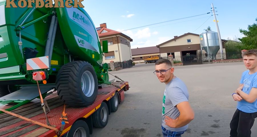 Pan Adam zdecydowłą się na zakup prasy McHale V6 od Korbanek. Dlaczego wybrał ten model?