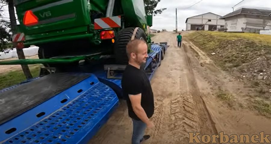 Pan Wojciech podjął spontaniczną decyzję - zdecydował sie na zakup prasy McHale V6 750 od Korbanek