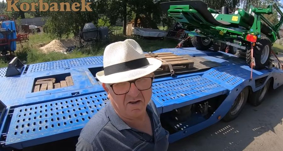 Zdecydowali się kupić owiajarkę McHale od Korbanek - ponieważ przy poprzedniej owijarce stacjonarnej potrzebowli az 3 osób do jej obsługi
