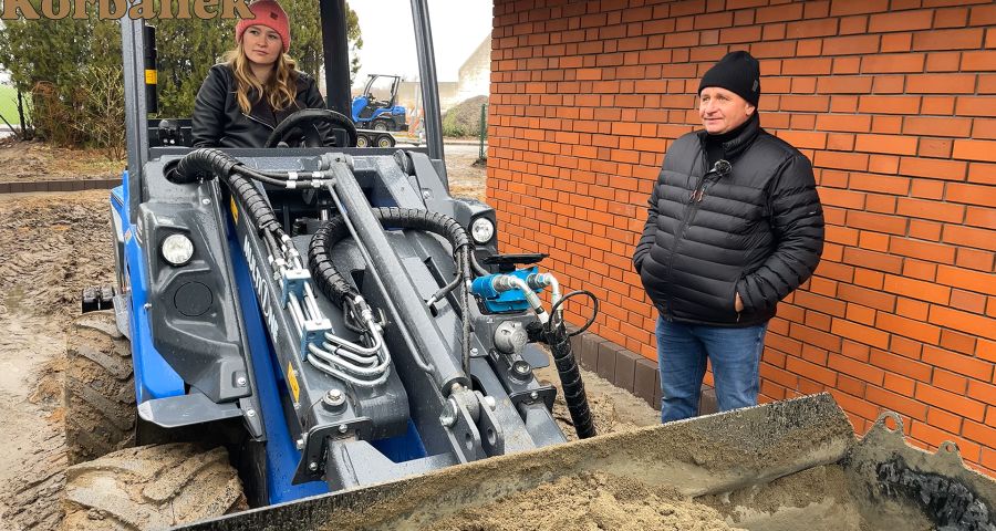 Klienci prowadzą firmę usługi budowalne zakpili kolejny model miniładowarki MultiOne od Korbanek