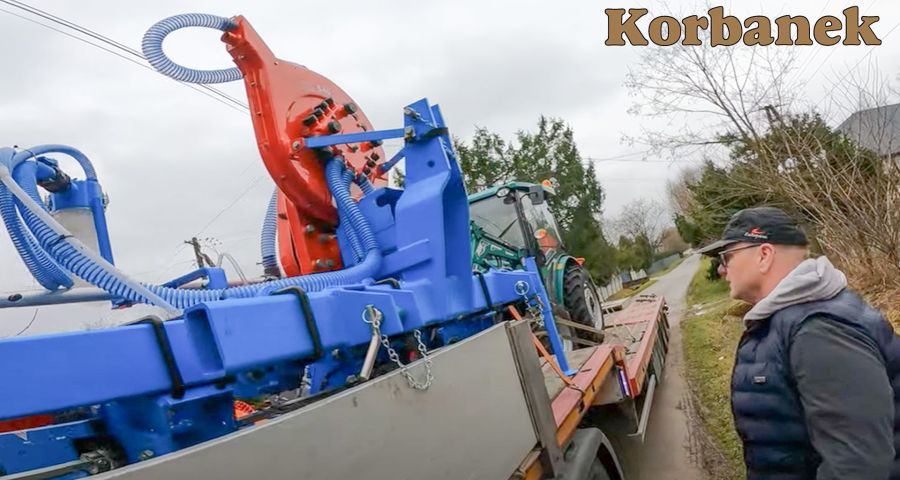 Kupił z firmy Korbanek siewnik Monosem do warzyw
