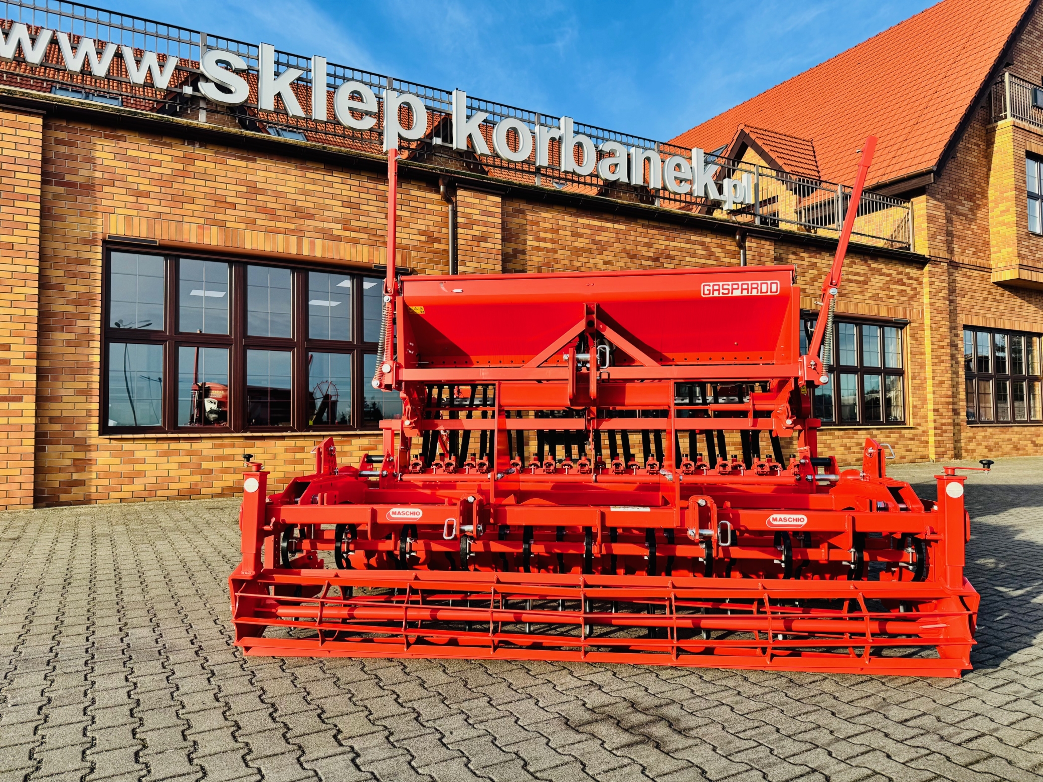 Agregat-uprawowo-siewny-zestaw-uprawowy-3-0-maschio-gaspardo-plac-firma-korbanek