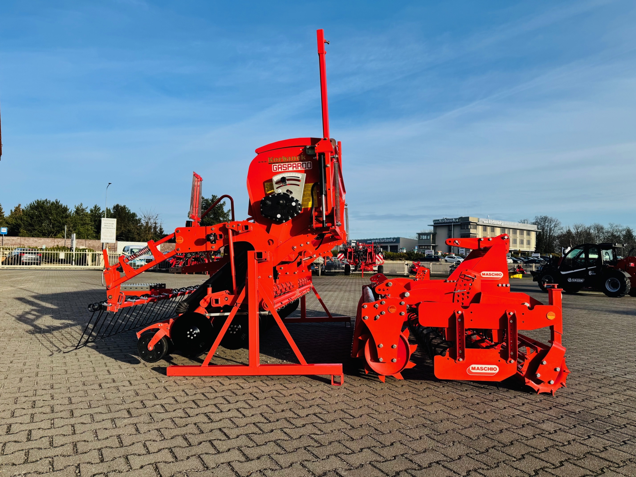 Agregat-uprawowo-siewny-zestaw-uprawowy-3-0-maschio-gaspardo-plac-firma-korbanek