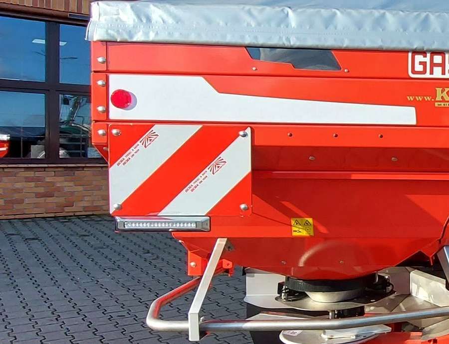 Rozsiewacz dwutarczowy do nawozu Maschio Gaspardo EW 213 ISOTRONIC