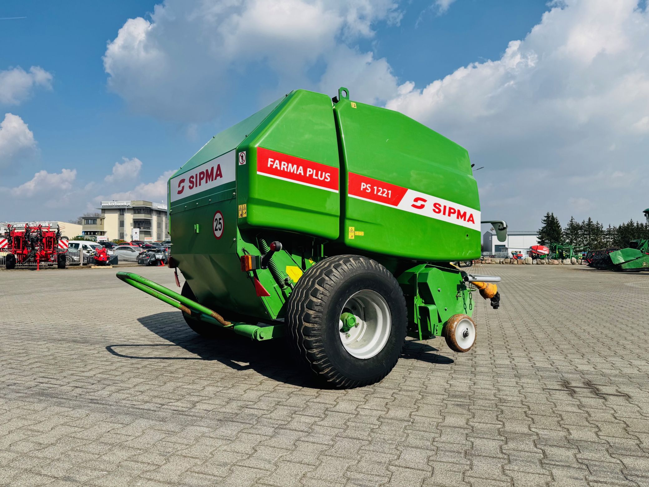 Prasa-sipma-PS-1221-FARMA-PLUS-stalokomorowa-walcowo-lancuchowa-plac-korbanek