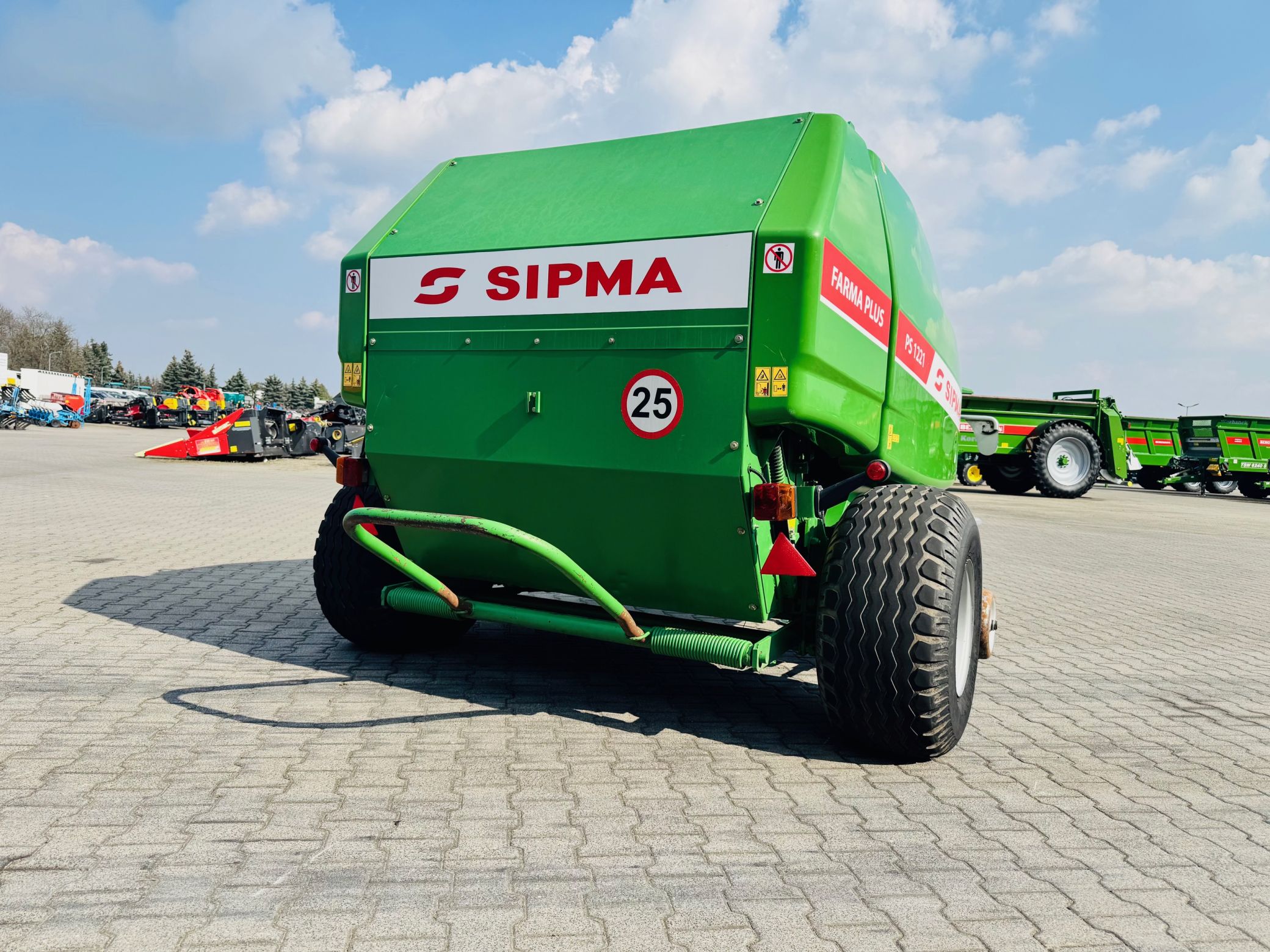 Prasa-sipma-PS-1221-FARMA-PLUS-stalokomorowa-walcowo-lancuchowa-plac-korbanek