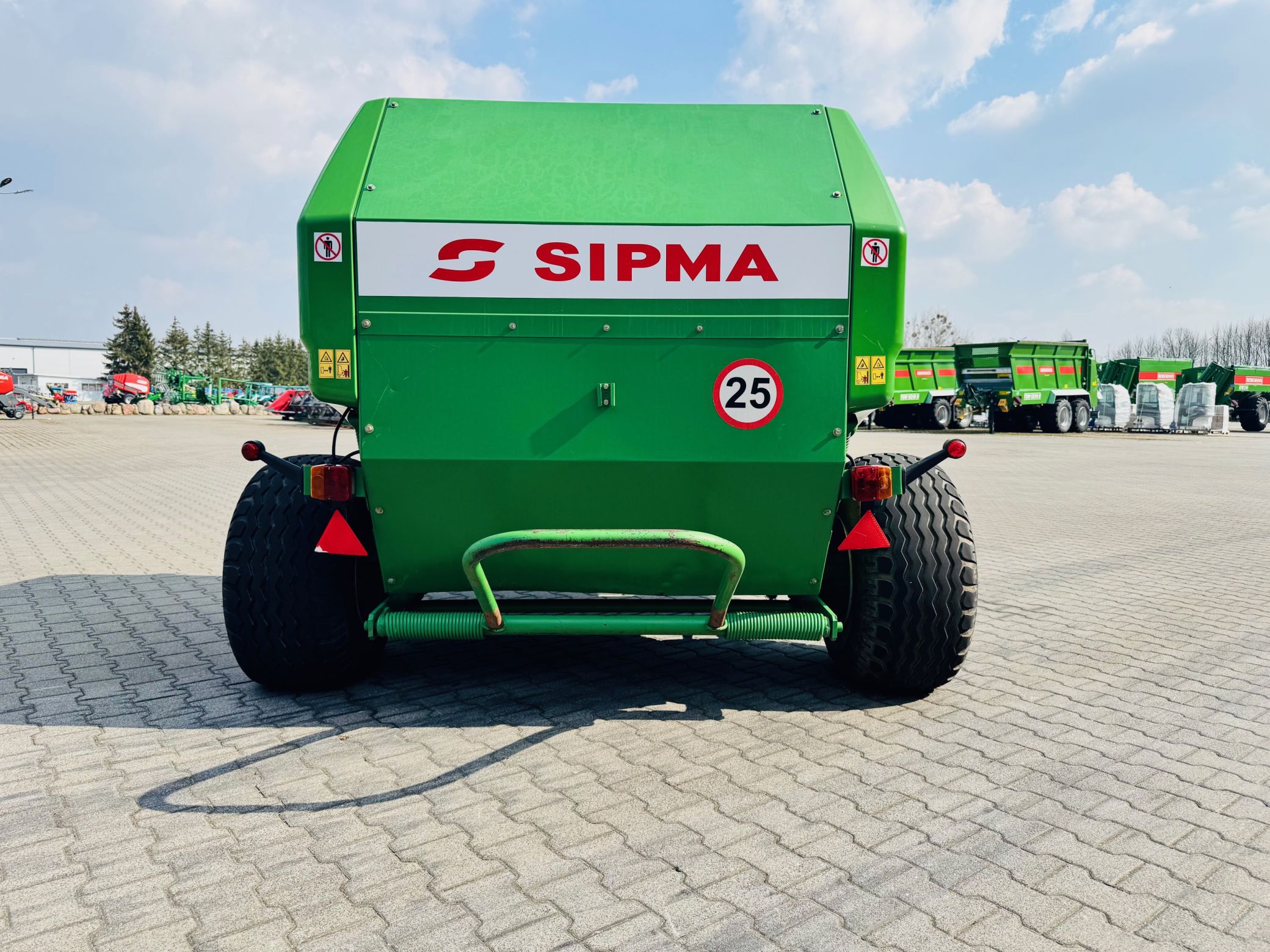 Prasa-sipma-PS-1221-FARMA-PLUS-stalokomorowa-walcowo-lancuchowa-plac-korbanek