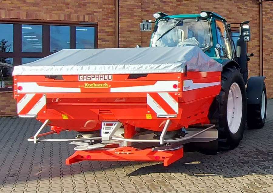Rozsiewacz dwutarczowy do nawozu Maschio Gaspardo EW 213 ISOTRONIC