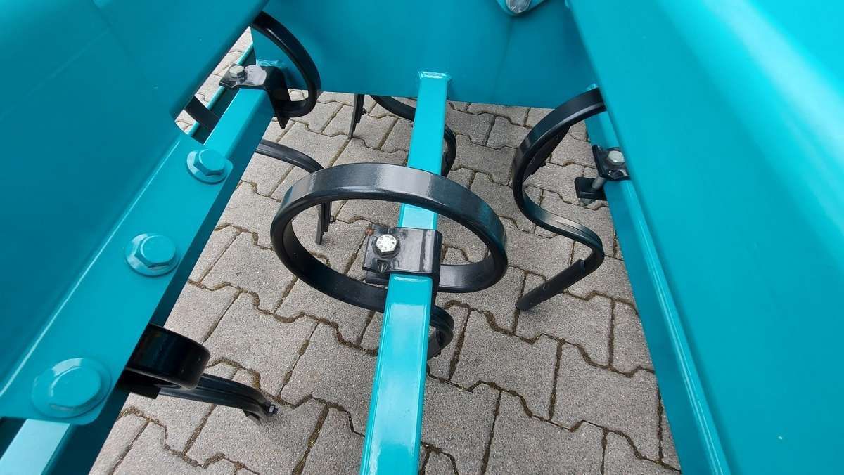 Zęby sprężyste z obrotową wymienną końcówką agregatu biernego SULKY VR