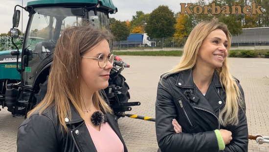 Dziewczyny mierzą siłę uciągu Arbosa 3055