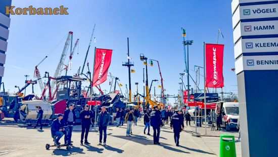 Wejście główne na Targi Bauma w Monachium 2025