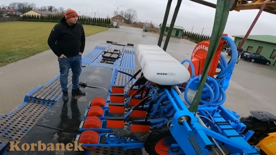 Klient, zajmujący sie uprawą warzyw na duża skale - postanowił zakupić siewnik do warzyw Monosem