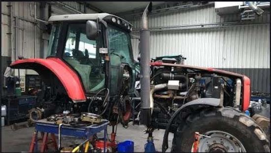 Embedded thumbnail for 34 000 mth - Massey Ferguson 6490 Dynashift | Skrzynia biegów, sprzęgło, przedni most | vlog #1
