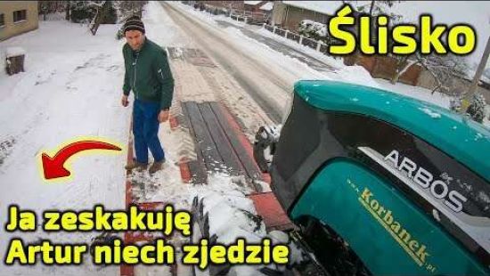 Embedded thumbnail for Skoczył z samochodu na oblodzony chodnik! -Wolał aby Artur zjechał ciągnikiem-Czy poszło dobrze?