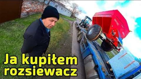 Embedded thumbnail for Jak Piciu rozładuje 7-tonowy rozsiewacz? -Ciągnik wiezie dalej -Dopadnie Go zmrok - poradzi sobie