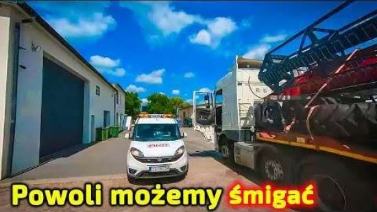 Embedded thumbnail for Dlaczego 2 kierowców wiezie 1 kombajn? Zobacz to dokładniej niż zwykle ale obracaj ekranem!