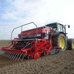 Unia FM 700/3 agregat uprawowo-siewny mechaniczny