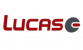 Czerwony napis Lucas na białym tle logo marki