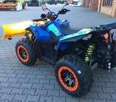 Quad Scrambler 1000 XP kolor niebieski atv kufer tył Orgio Bag zderzak przód metalowy wyciągarka 2500 LB linka stalowa osłony rak felgi aluminiowe EPS wspomaganie kierownicy ADC kontrola zjazdu napęd 2x4 4x4 EBS hamowanie silnika Korbanek.pl