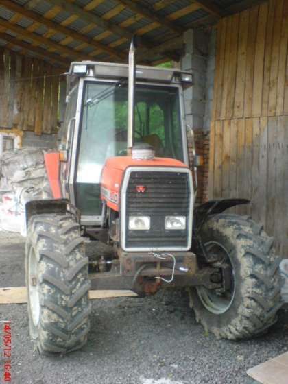 Przód używanego traktora Massey Ferguson 3050