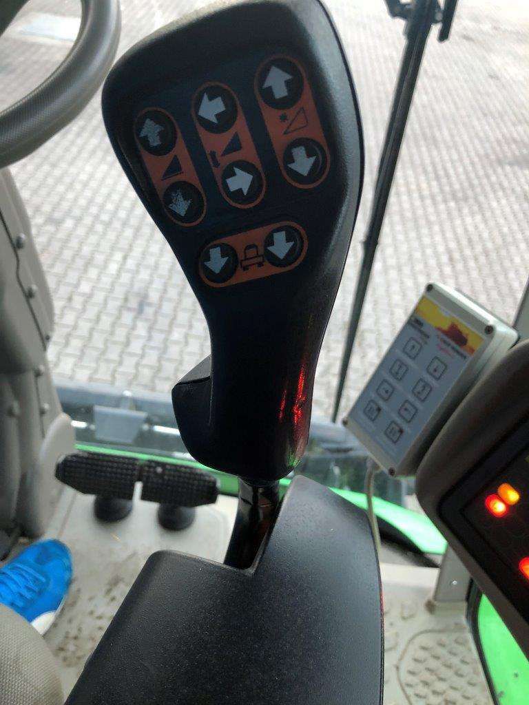 Deutz Fahr C9205TS joystick