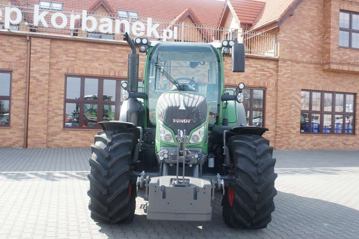 Przód ciągnika Fendt 500 Vario