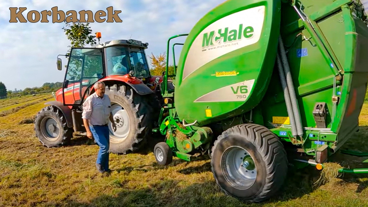 Prasa V6 McHale pracujaca z ciągnikiem MF 