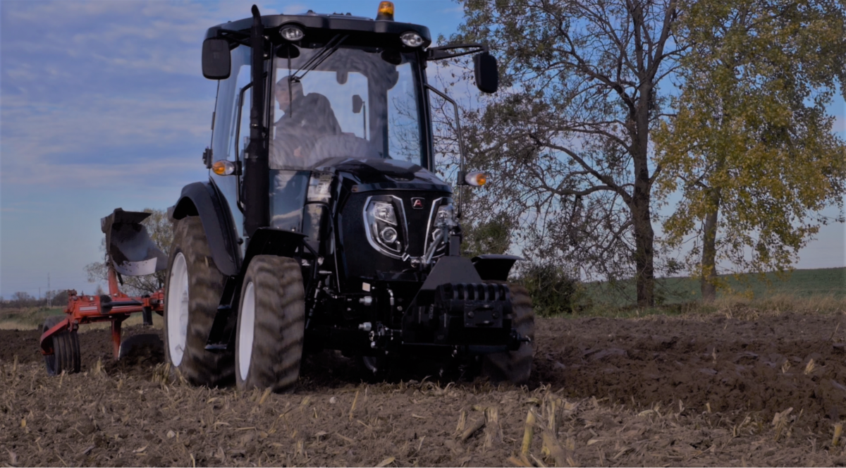 Ciągnik serii 3000, model 3055 do każdego gospodarstwa. Arbos Lovol Korbanek