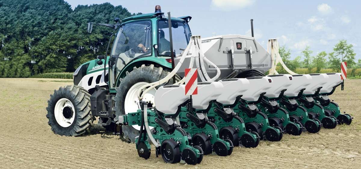 Siewnik punktowy 8-rzędowy ARBOS z podsiewaczem nawozów