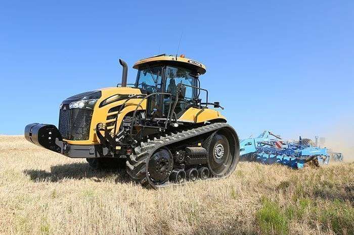 Ciągnik rolniczy Challenger MT 700E