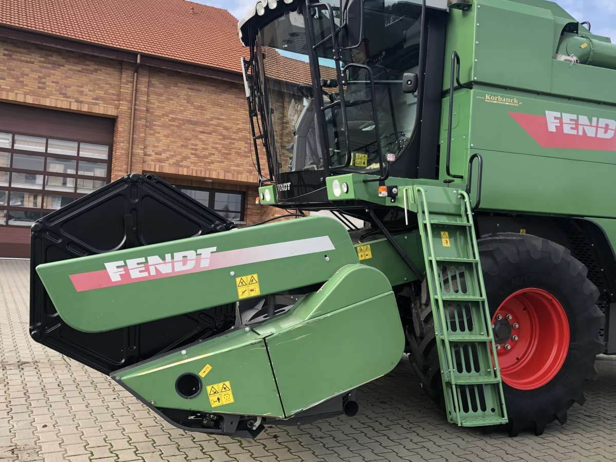 Kombajn zbożowy Fendt 5180E
