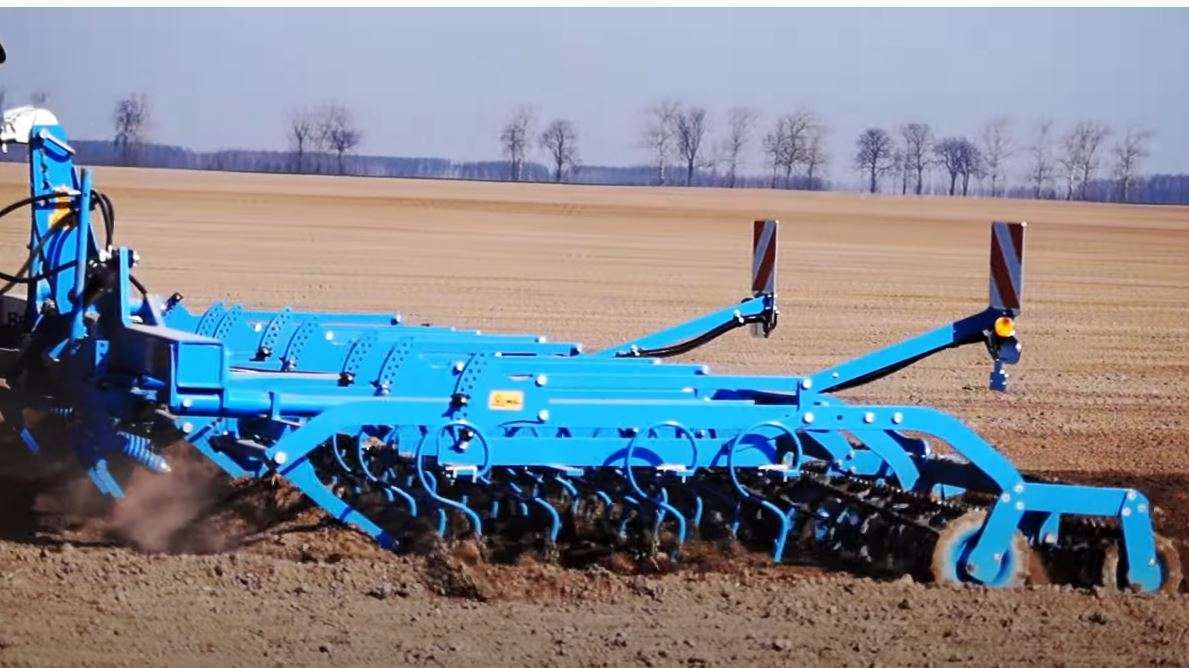 Lemken Korund z lewej storny