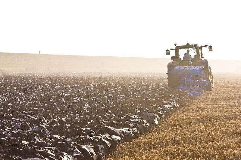 obrotowy pług Lemken VariOpal ze zmienną szerokością orki VariOpal Lemken pług obrotowy ze zmienną szerokością orki