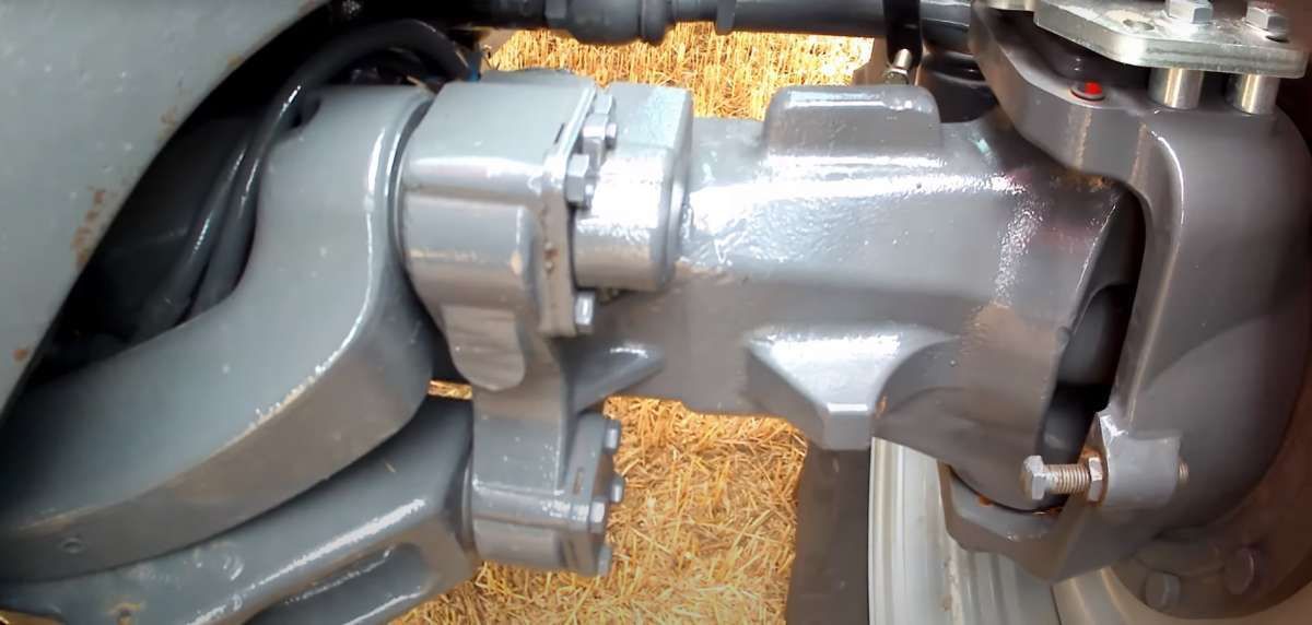 Massey Ferguson 8700 przednia miękka oś