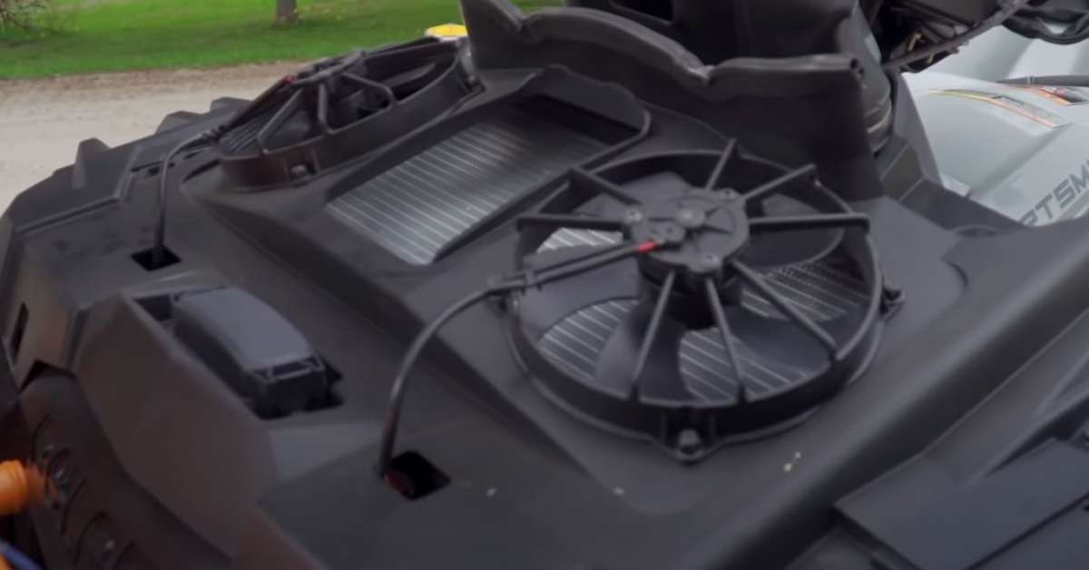 Polaris Sportsman XP 1000 le falcon z silnikiem pro star