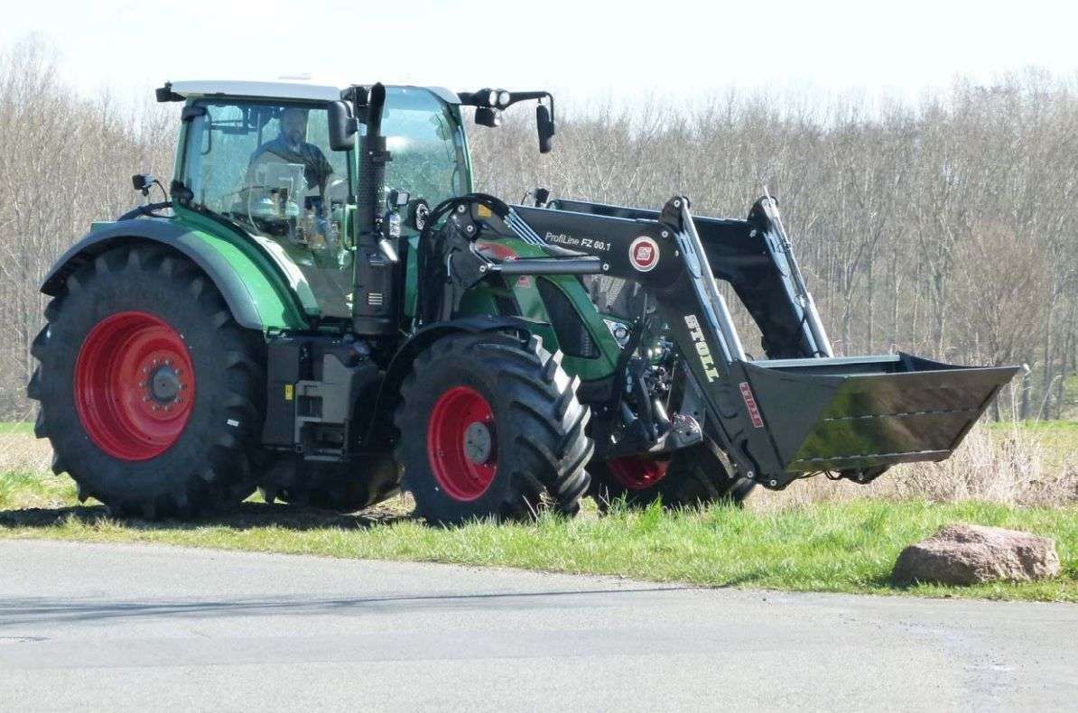 Ładowacze czołowe STOLL ProfiLine dla ciągników o mocy od 70 do 300 KM na ciągnik Fendt Korbanek.pl